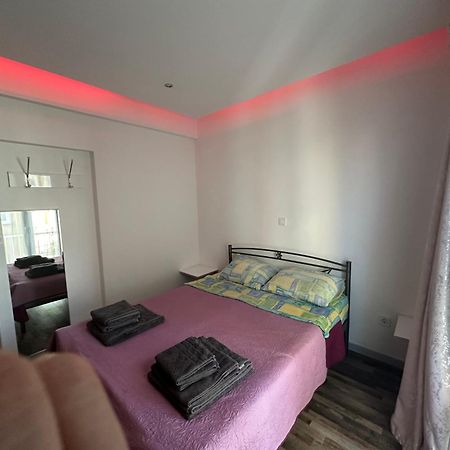 Apartment Center Piraeus Location Kastella Passalimani Port Dış mekan fotoğraf