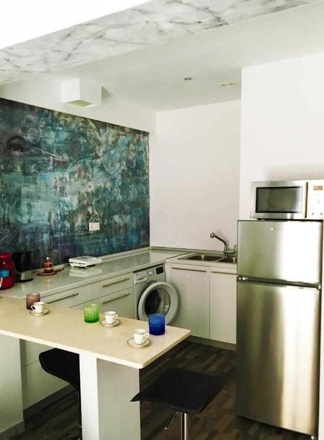 Apartment Center Piraeus Location Kastella Passalimani Port Dış mekan fotoğraf