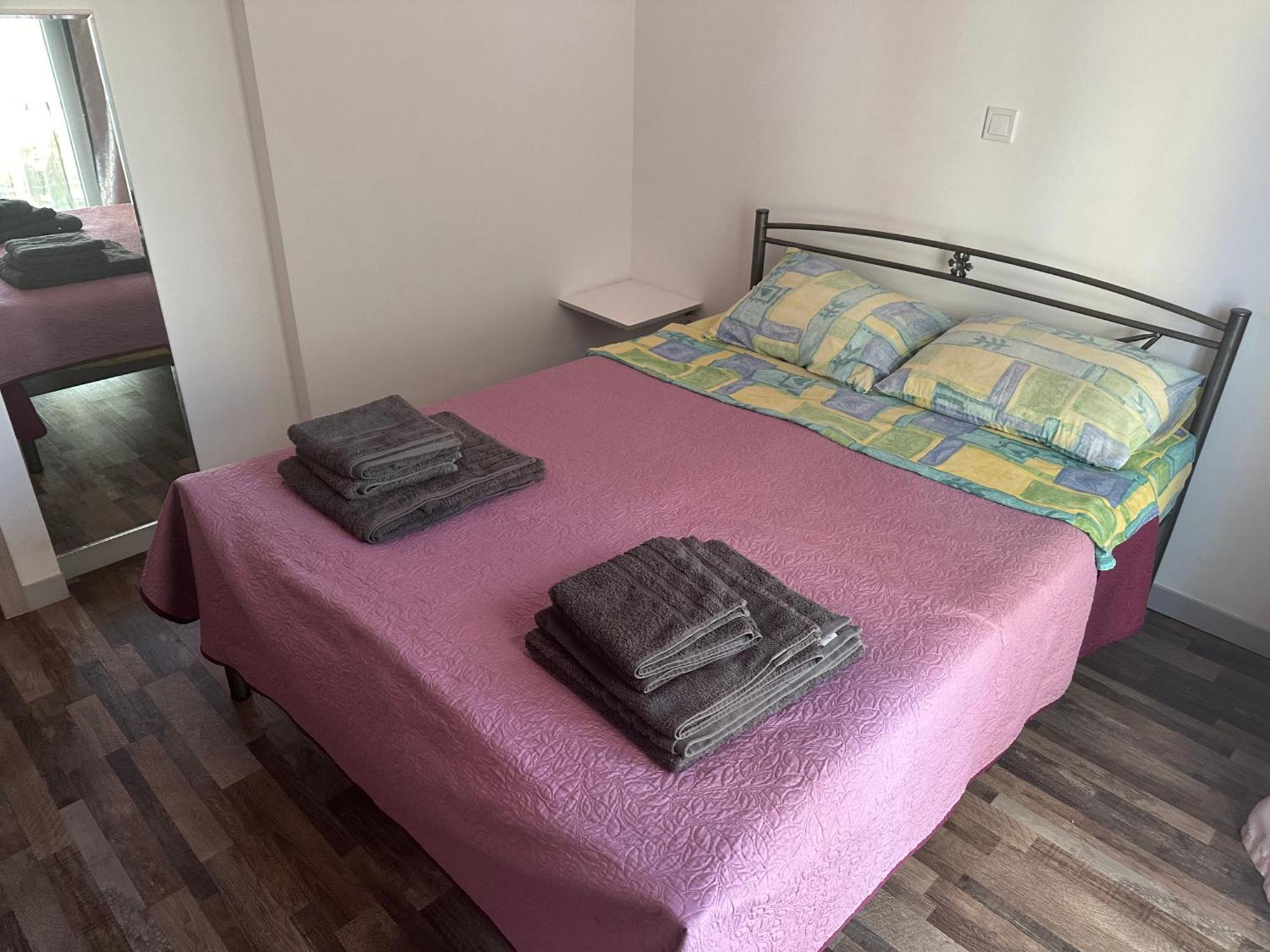 Apartment Center Piraeus Location Kastella Passalimani Port Dış mekan fotoğraf